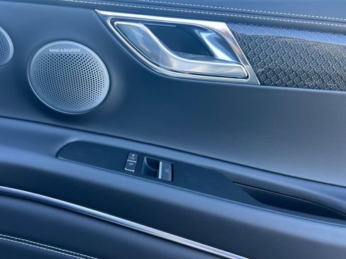 New 2025 Genesis GV80 3.5T e-SC image 21