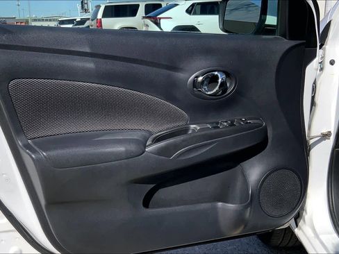 Used 2017 Nissan Versa SV image 22