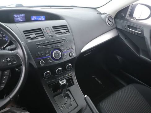 Used 2013 MAZDA MAZDA3 i Touring FWD image 22