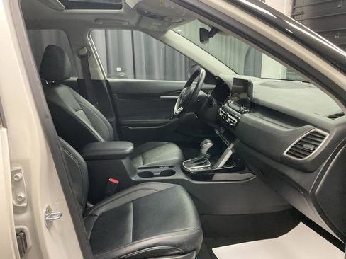 Used 2023 Kia Seltos SX w/ SX Sunroof Package AWD/4WD image 11
