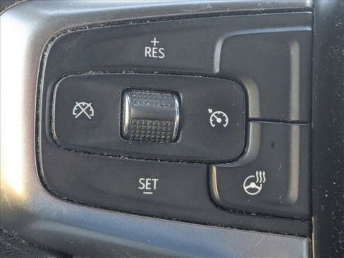 Used 2019 Chevrolet Silverado 1500 LTZ w/ LTZ Convenience Package image 7