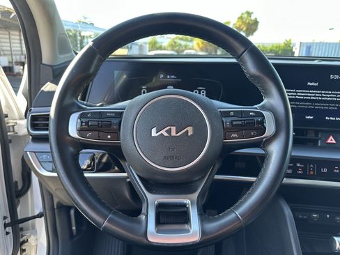 Certified 2024 Kia Sportage EX FWD image 11