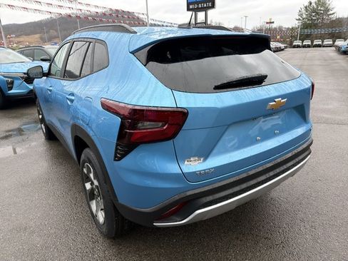 New 2026 Chevrolet Trax LT image 5