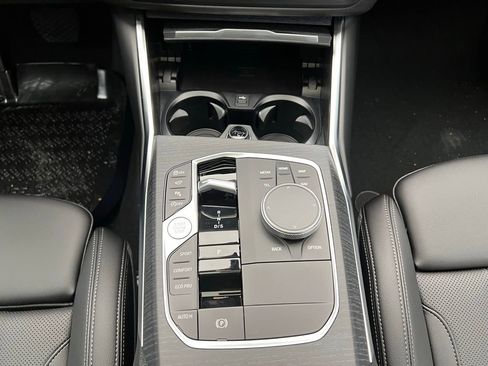 Used 2026 BMW 330i Sedan w/ Premium Package image 12