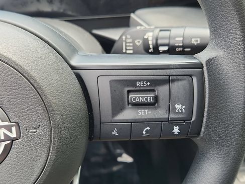 Certified 2025 Nissan Kicks S AWD/4WD image 22