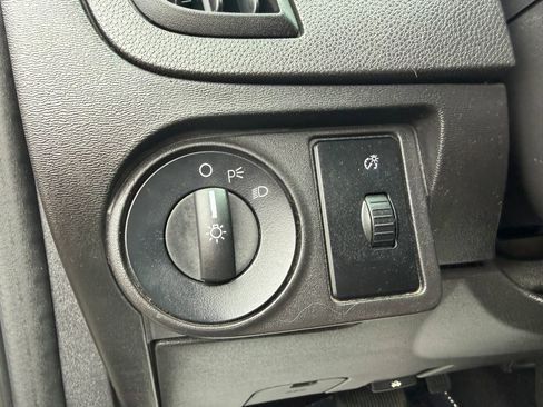 Used 2009 Ford Focus SE image 26