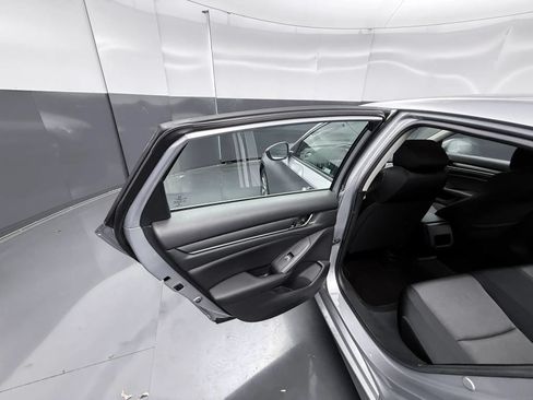 Used 2020 Honda Accord LX image 21