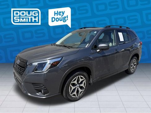 Certified 2023 Subaru Forester Premium AWD/4WD image 1