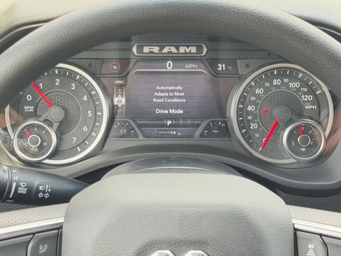 New 2026 RAM 1500 Tradesman AWD/4WD image 33