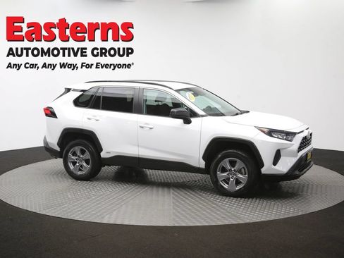 Used 2022 Toyota RAV4 LE AWD/4WD image 48
