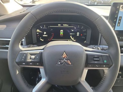 New 2026 Mitsubishi Outlander SE FWD image 25