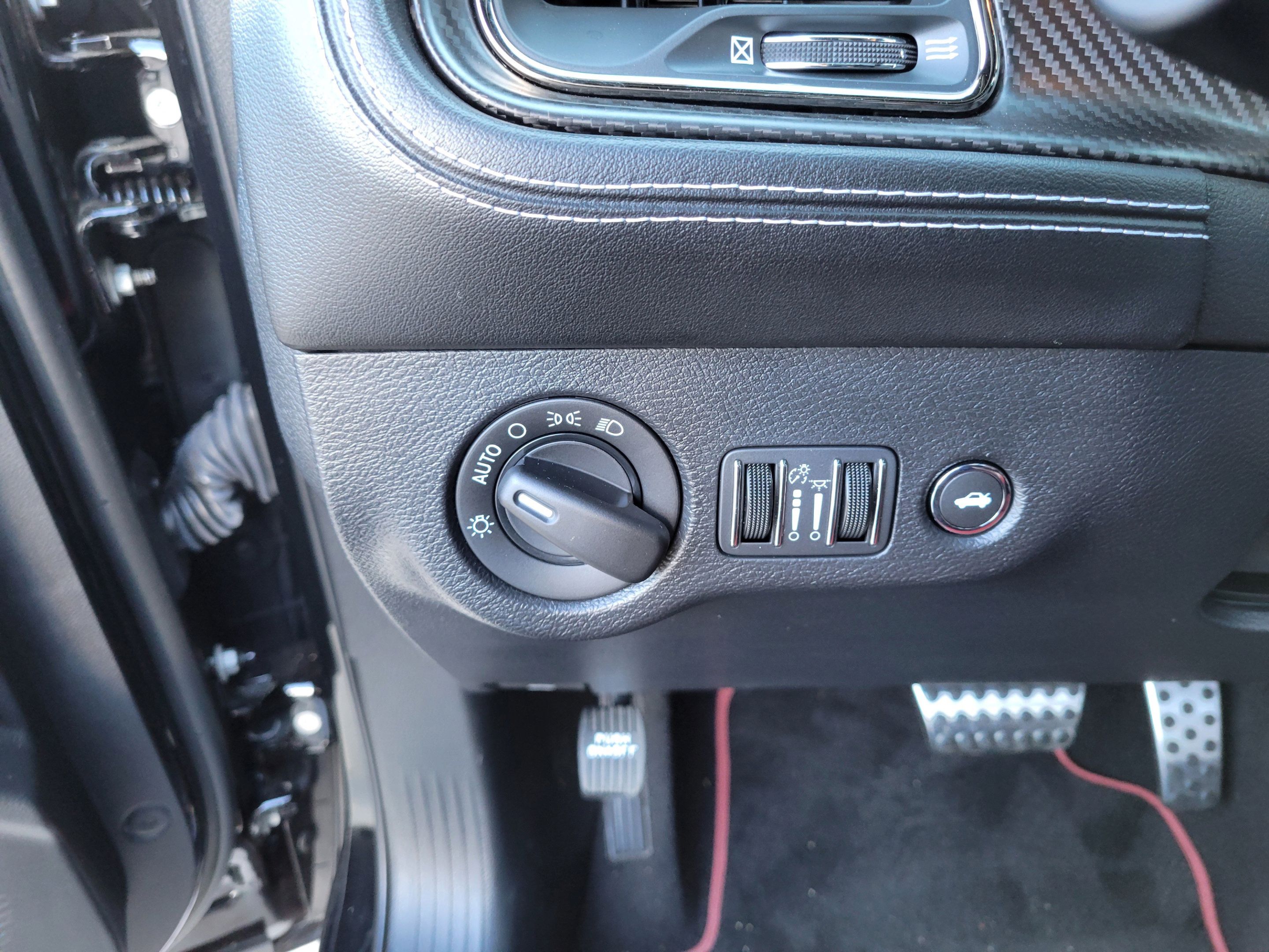Used 2022 Dodge Challenger SRT Hellcat RWD image 24
