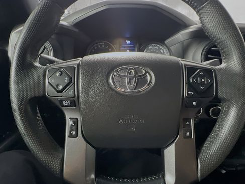 Used 2023 Toyota Tacoma TRD Off-Road AWD/4WD image 18