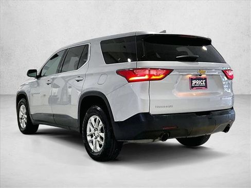 Used 2021 Chevrolet Traverse LS FWD image 13