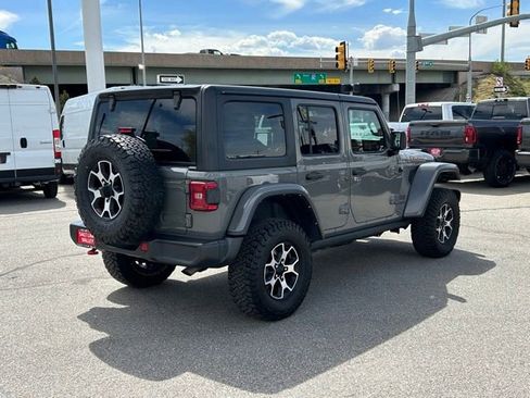 Used 2022 Jeep Wrangler Unlimited Rubicon w/ LED Lighting Group AWD/4WD image 9