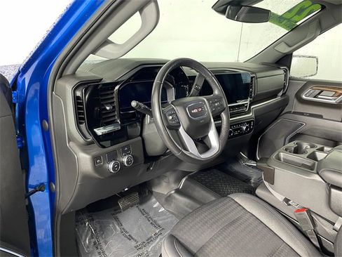 Used 2022 GMC Sierra 1500 Elevation image 3