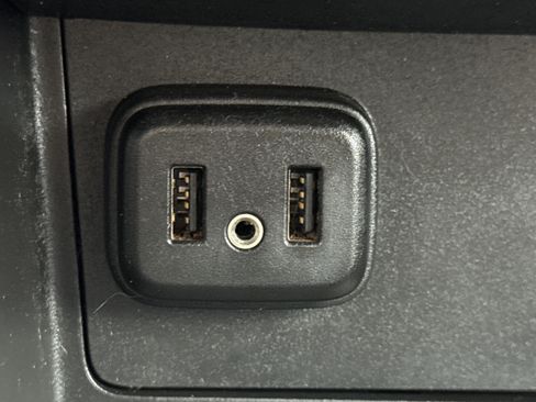 Used 2019 Chevrolet Colorado W/T image 20