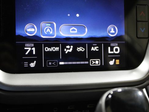 Used 2021 Subaru Outback Premium image 17