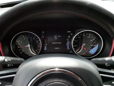Used 2018 Jeep Compass Trailhawk AWD/4WD image 22