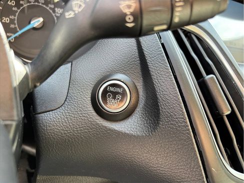 Used 2016 Ford Focus Titanium image 23