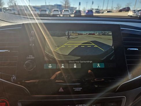 Used 2025 Honda Passport EX-L image 24