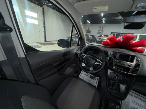 Used 2020 Ford Transit Connect XL FWD image 25