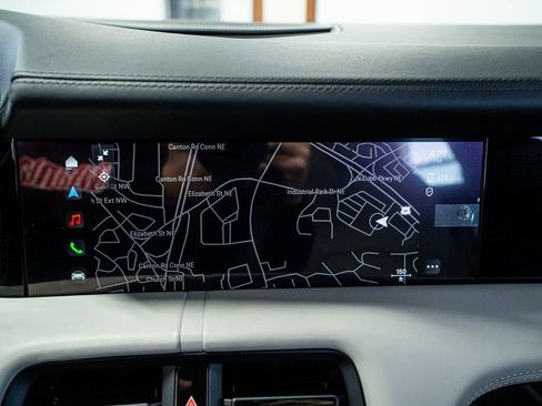 Used 2024 Porsche Taycan 4S w/ Premium Package image 42