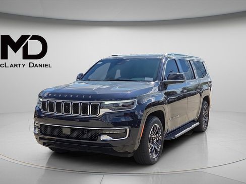 New 2025 Jeep Wagoneer L 4WD w/ Convenience Group I image 2