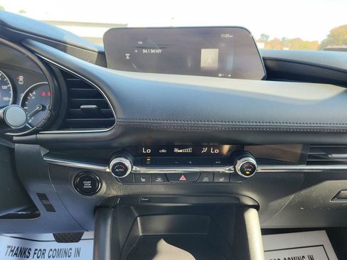 Used 2021 MAZDA MAZDA3 s image 19