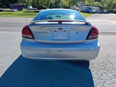 Used 2005 Ford Taurus SEL FWD image 11