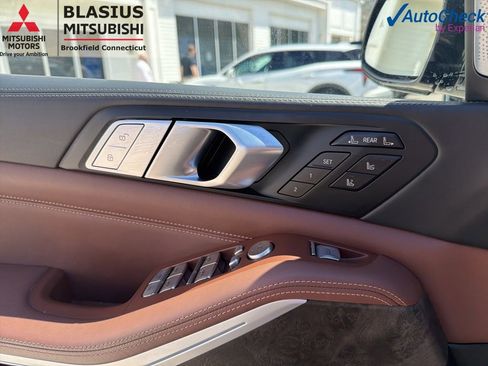 Used 2022 BMW ALPINA XB7 AWD/4WD image 37