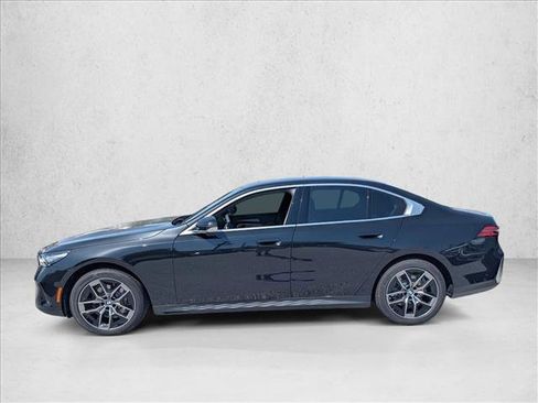 New 2026 BMW 530i RWD image 5