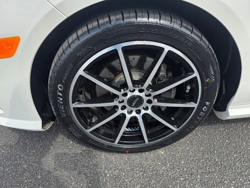 Used 2010 Mercedes-Benz E 350 Luxury image 9