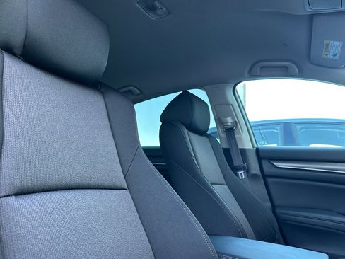 Used 2019 Honda Accord LX image 16