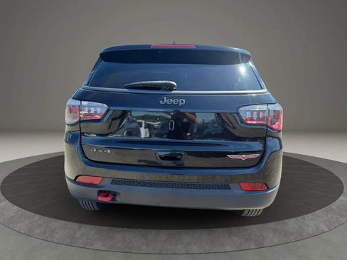 Used 2020 Jeep Compass Trailhawk AWD/4WD image 6