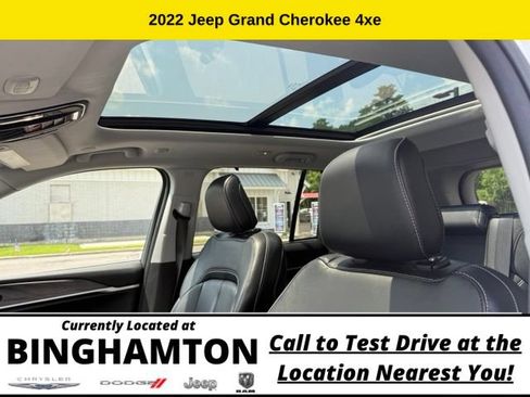 Used 2022 Jeep Grand Cherokee Limited 4xe w/ Luxury Tech Group II AWD/4WD image 11