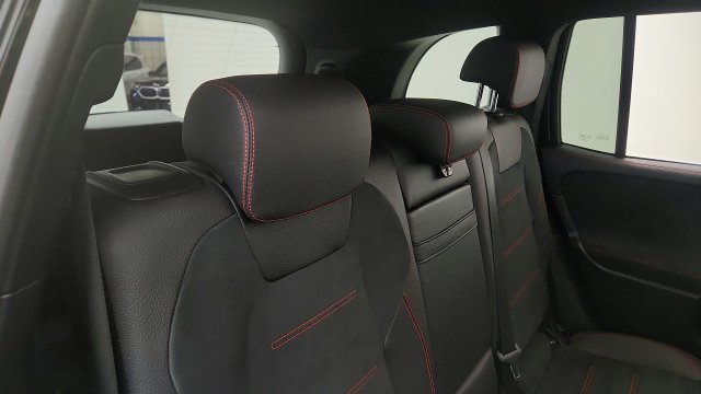 Used 2023 Mercedes-Benz GLB 250 w/ AMG Line image 41