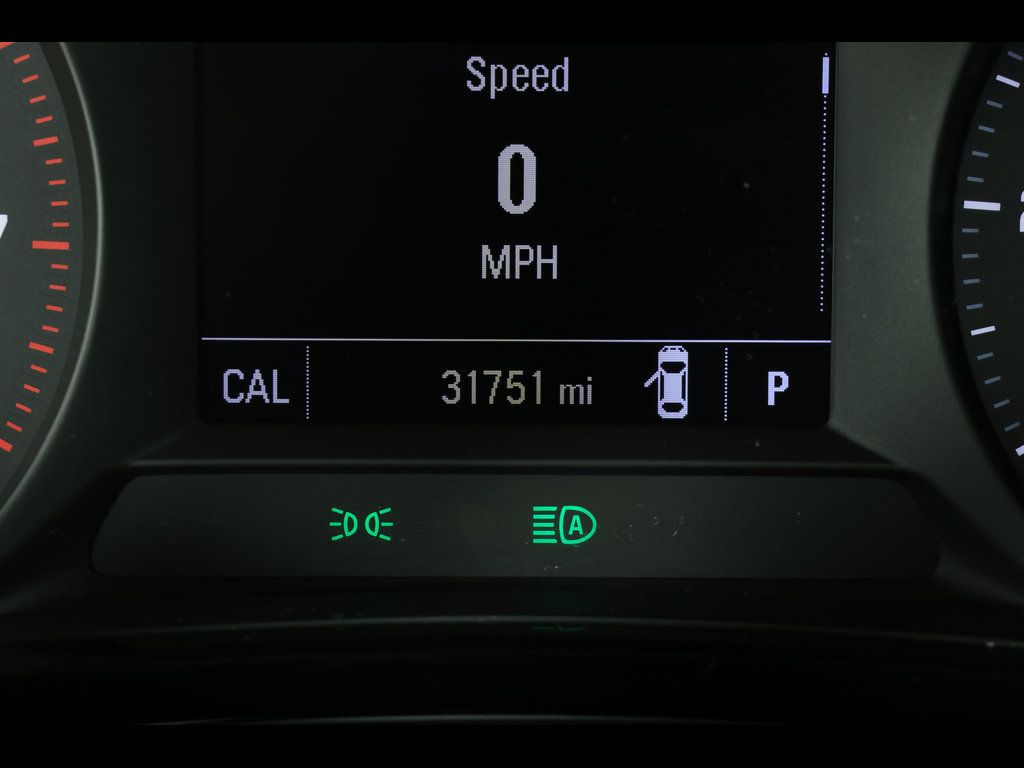 Used 2024 Chevrolet Trax LS w/ LS Convenience Package FWD image 17