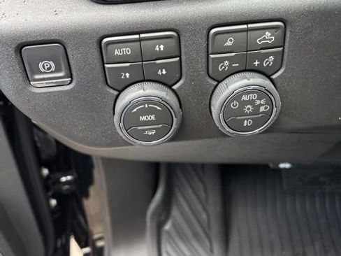 New 2026 Chevrolet Silverado 3500 High Country w/ High Country Premium Package image 23