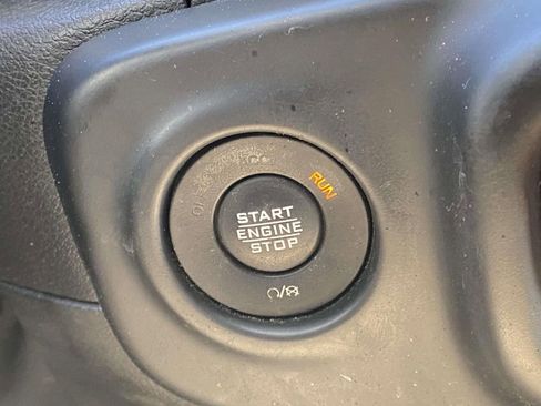 Used 2021 Jeep Wrangler Unlimited Sahara AWD/4WD image 23