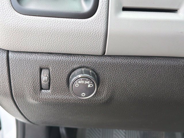 Used 2018 Chevrolet Colorado W/T w/ WT Convenience Package RWD image 26