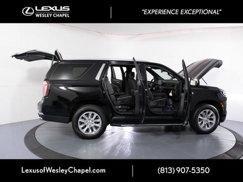 Used 2025 Chevrolet Tahoe Premier RWD image 11