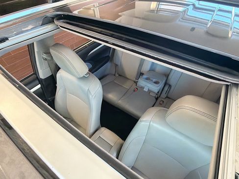 Used 2017 Toyota Highlander XLE image 27