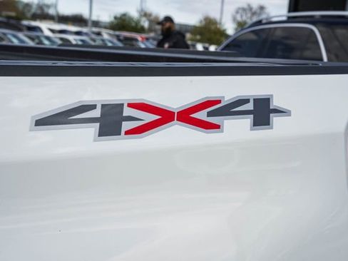 Used 2023 Chevrolet Silverado 1500 LT image 19