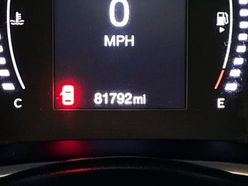 Used 2018 Jeep Compass Latitude w/ Cold Weather Group AWD/4WD image 22