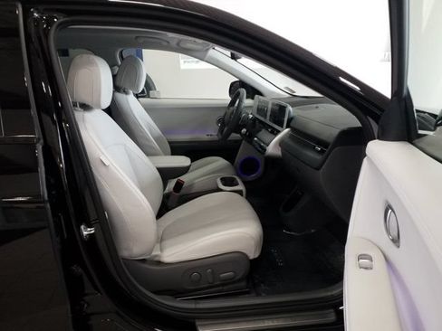 Used 2024 Hyundai Ioniq 5 Limited AWD/4WD image 16