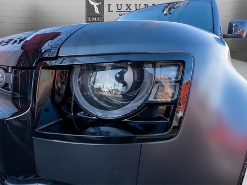 Used 2023 Land Rover Defender 110 V8 image 8