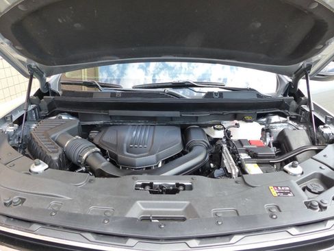 Used 2025 Chevrolet Traverse LT w/ LPO, Floor Liner Package AWD/4WD image 16