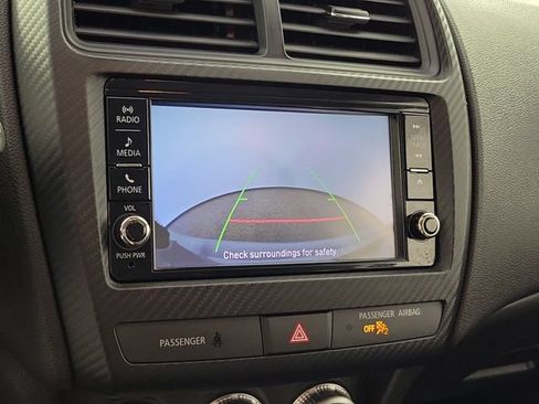Used 2025 Mitsubishi Outlander Sport ES AWD/4WD image 29