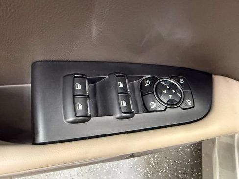 Used 2023 Lincoln Nautilus Reserve AWD/4WD image 11